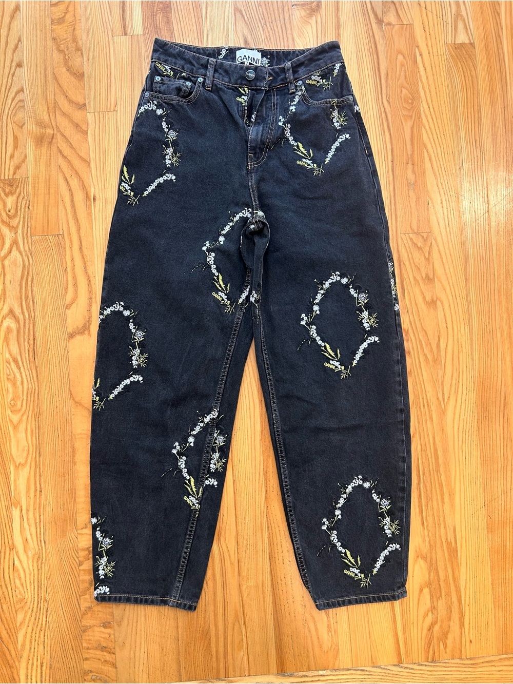 GANNI - STARY JEANS embroidery denim in washed black